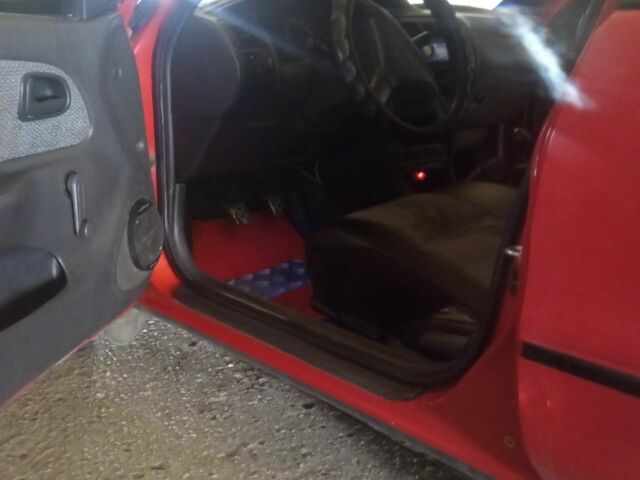 Красный Тойота Королла, объемом двигателя 1.4 л и пробегом 423 тыс. км за 2299 $, фото 11 на Automoto.ua