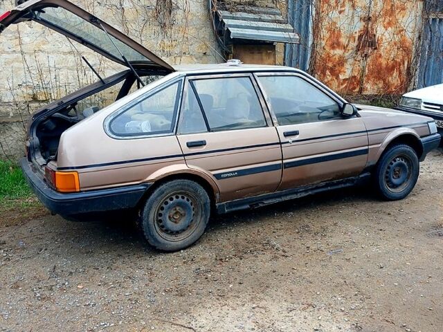Тойота Королла, объемом двигателя 13 л и пробегом 350 тыс. км за 450 $, фото 1 на Automoto.ua