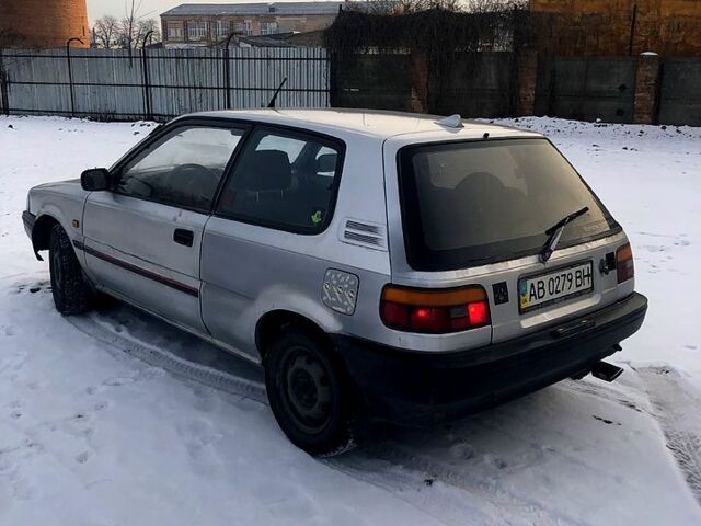 Тойота Королла, объемом двигателя 1.3 л и пробегом 350 тыс. км за 1150 $, фото 2 на Automoto.ua