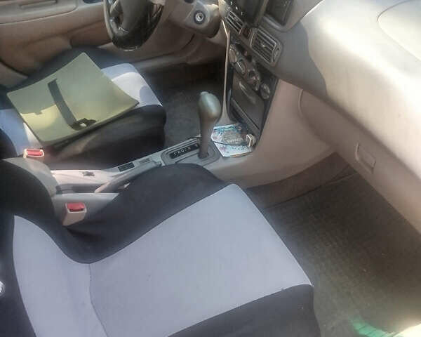 Тойота Королла, объемом двигателя 1.6 л и пробегом 250 тыс. км за 3000 $, фото 9 на Automoto.ua