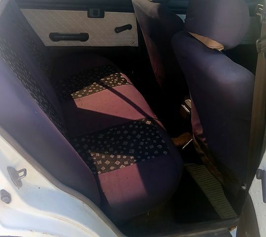 Тойота Королла, объемом двигателя 1.5 л и пробегом 200 тыс. км за 1150 $, фото 3 на Automoto.ua