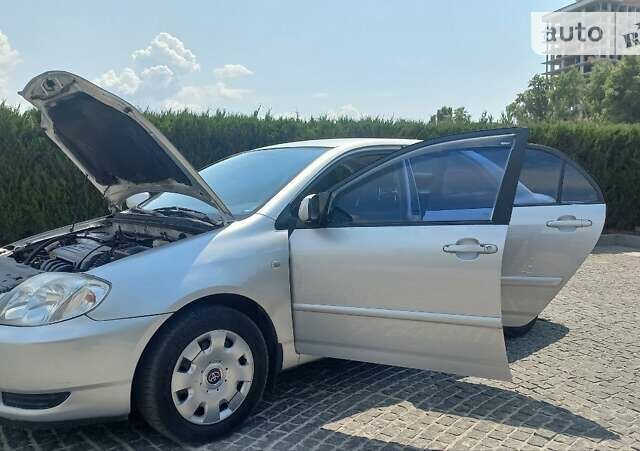 Тойота Королла, объемом двигателя 1.6 л и пробегом 240 тыс. км за 5200 $, фото 13 на Automoto.ua