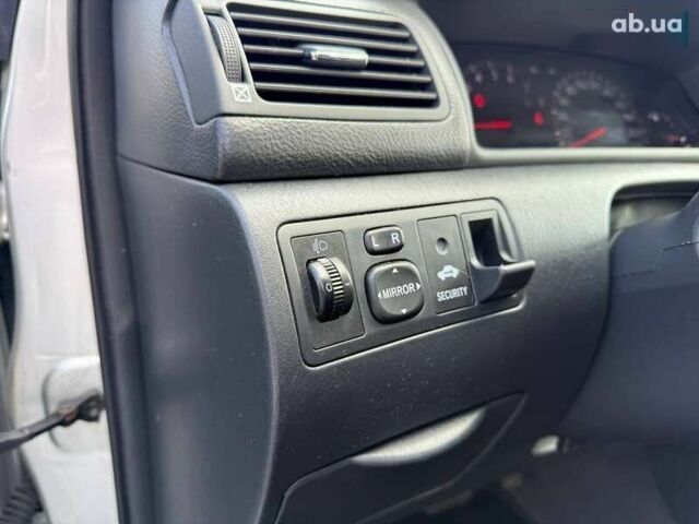 Тойота Королла, объемом двигателя 1.6 л и пробегом 247 тыс. км за 5500 $, фото 21 на Automoto.ua