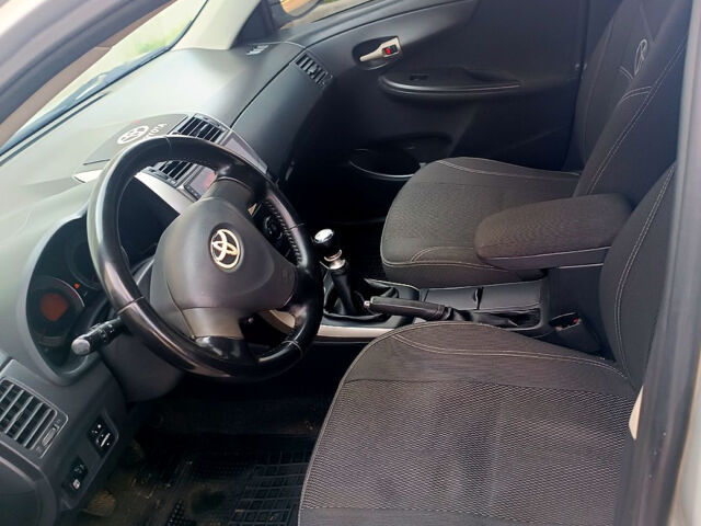 Тойота Королла, объемом двигателя 1.3 л и пробегом 215 тыс. км за 6000 $, фото 5 на Automoto.ua