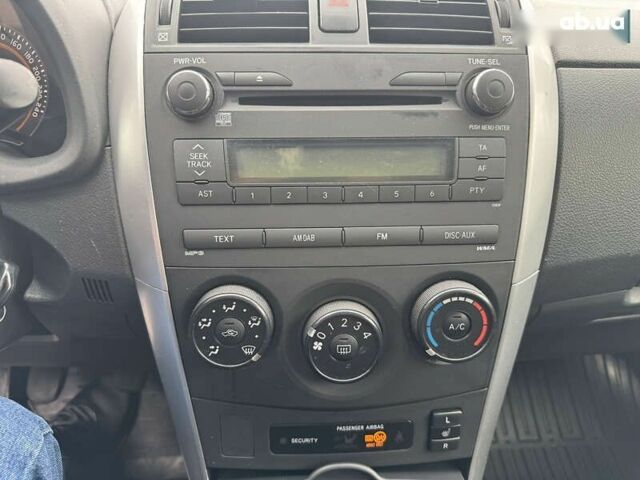 Тойота Королла, об'ємом двигуна 1.3 л та пробігом 252 тис. км за 4990 $, фото 14 на Automoto.ua