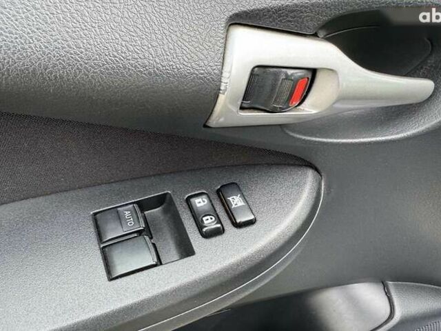 Тойота Королла, объемом двигателя 1.3 л и пробегом 98 тыс. км за 8800 $, фото 6 на Automoto.ua