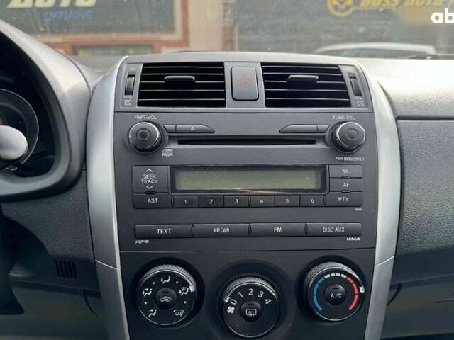 Тойота Королла, объемом двигателя 1.3 л и пробегом 98 тыс. км за 8800 $, фото 13 на Automoto.ua