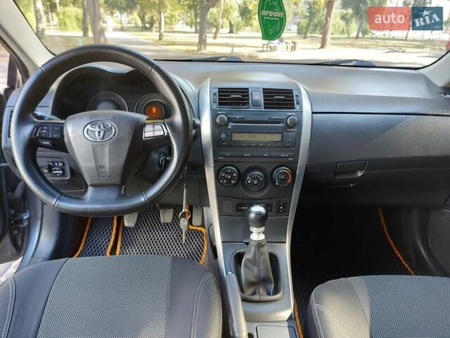 Тойота Королла, объемом двигателя 1.33 л и пробегом 230 тыс. км за 7500 $, фото 11 на Automoto.ua