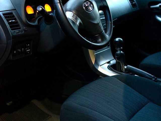 Тойота Королла, объемом двигателя 1.6 л и пробегом 99 тыс. км за 8600 $, фото 10 на Automoto.ua