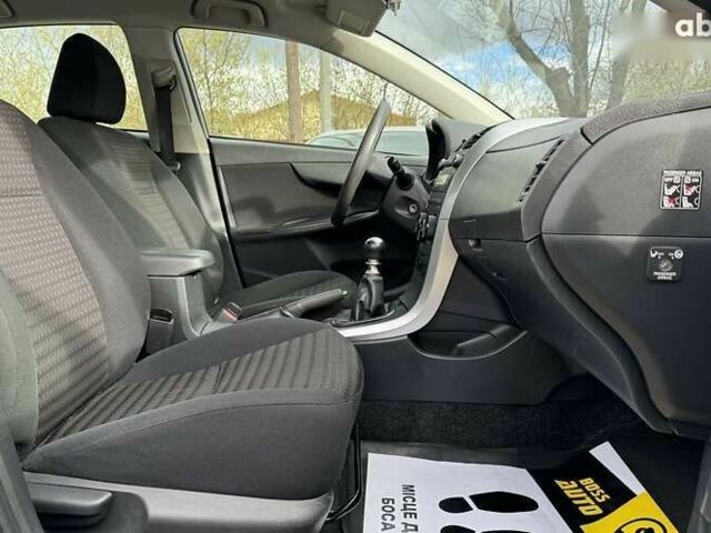 Тойота Королла, объемом двигателя 1.3 л и пробегом 98 тыс. км за 8800 $, фото 17 на Automoto.ua