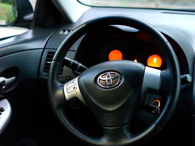 Тойота Королла, объемом двигателя 1.6 л и пробегом 99 тыс. км за 8600 $, фото 11 на Automoto.ua