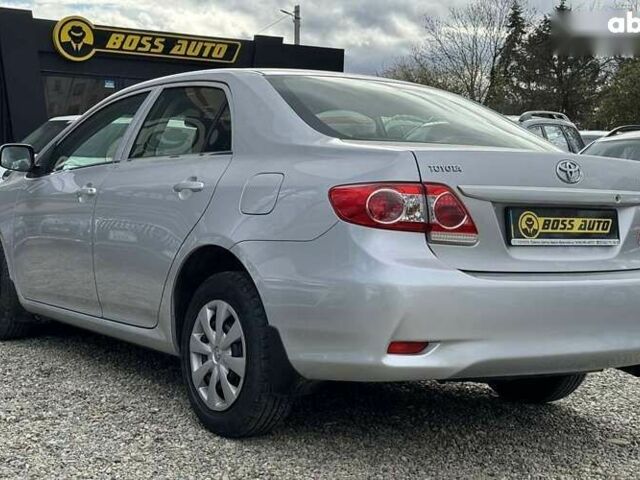 Тойота Королла, объемом двигателя 1.3 л и пробегом 98 тыс. км за 8800 $, фото 3 на Automoto.ua