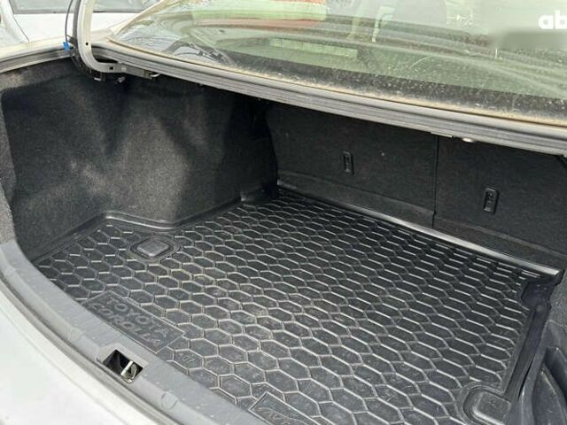 Тойота Королла, объемом двигателя 1.3 л и пробегом 98 тыс. км за 8800 $, фото 7 на Automoto.ua