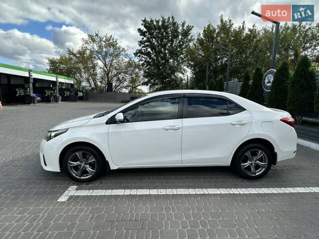 Тойота Королла, объемом двигателя 1.6 л и пробегом 205 тыс. км за 9550 $, фото 3 на Automoto.ua