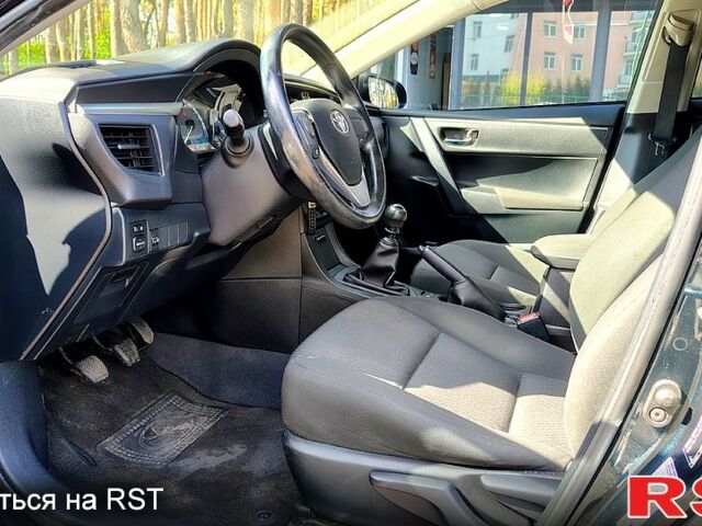 Тойота Королла, об'ємом двигуна 1.3 л та пробігом 101 тис. км за 8600 $, фото 4 на Automoto.ua