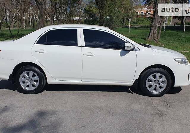 Тойота Королла, об'ємом двигуна 1.3 л та пробігом 108 тис. км за 9200 $, фото 3 на Automoto.ua