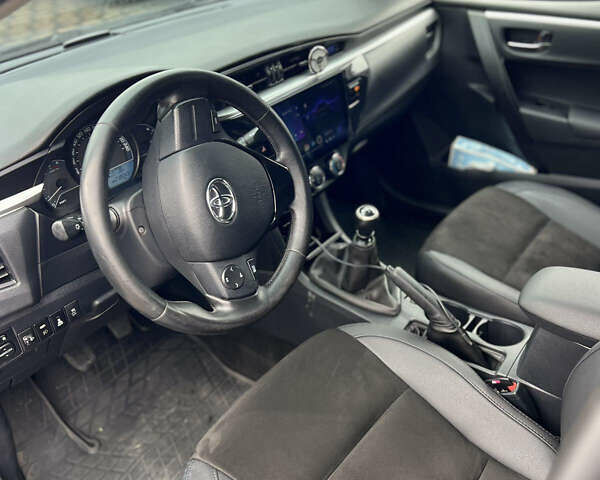 Тойота Королла, объемом двигателя 1.4 л и пробегом 240 тыс. км за 12500 $, фото 2 на Automoto.ua