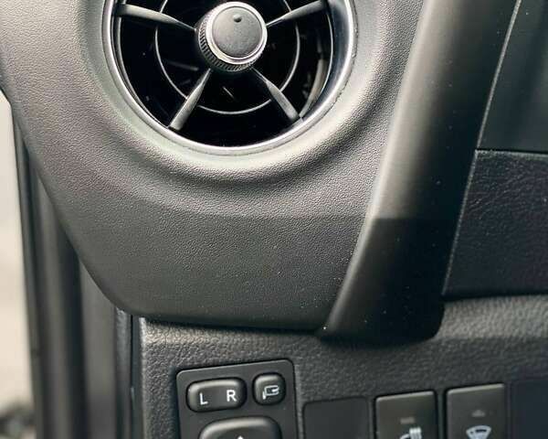 Тойота Королла, объемом двигателя 1.6 л и пробегом 96 тыс. км за 14790 $, фото 26 на Automoto.ua