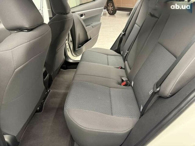 Тойота Королла, объемом двигателя 1.6 л и пробегом 45 тыс. км за 16700 $, фото 24 на Automoto.ua