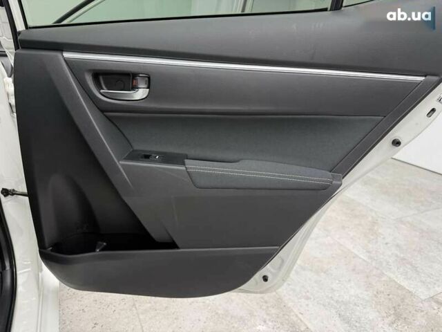 Тойота Королла, объемом двигателя 1.6 л и пробегом 45 тыс. км за 16700 $, фото 26 на Automoto.ua