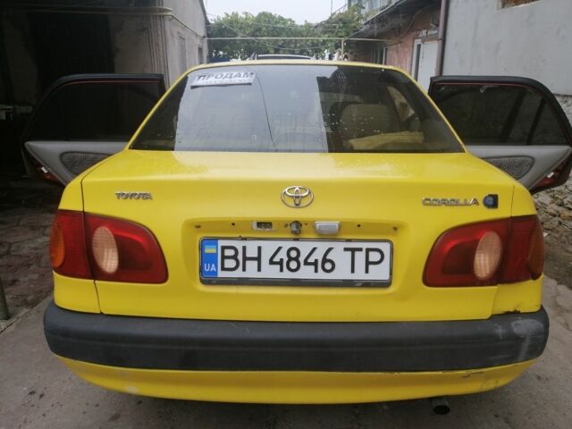Желтый Тойота Королла, объемом двигателя 1.6 л и пробегом 200 тыс. км за 1949 $, фото 4 на Automoto.ua