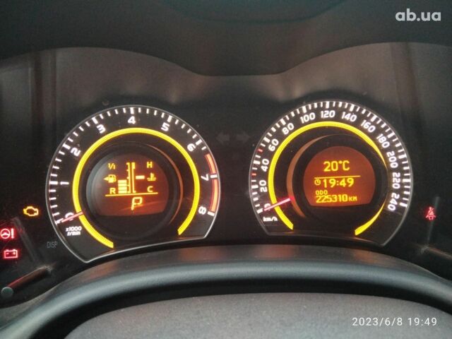 Сірий Тойота Королла, об'ємом двигуна 0 л та пробігом 225 тис. км за 10500 $, фото 11 на Automoto.ua