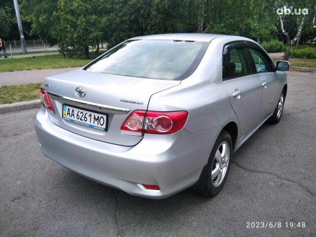 Сірий Тойота Королла, об'ємом двигуна 0 л та пробігом 225 тис. км за 10500 $, фото 6 на Automoto.ua