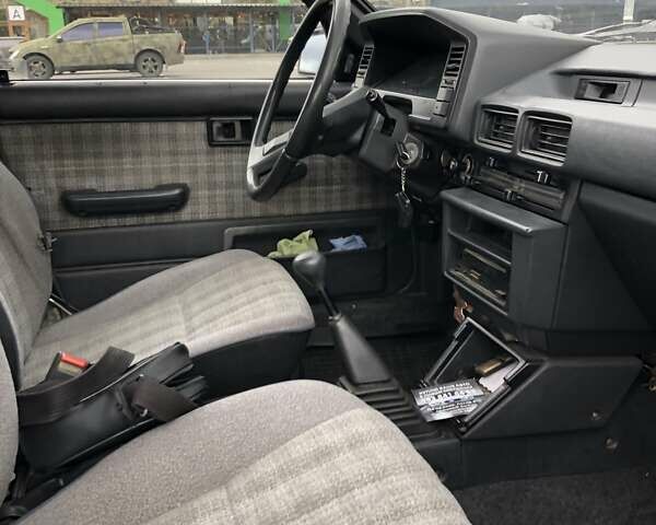 Серый Тойота Королла, объемом двигателя 1.3 л и пробегом 275 тыс. км за 1200 $, фото 12 на Automoto.ua