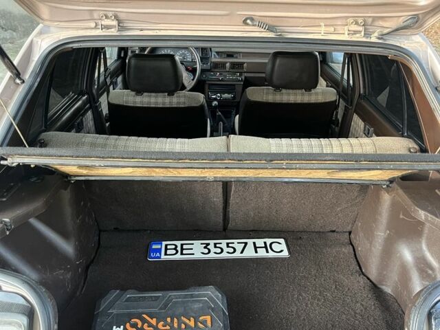 Серый Тойота Королла, объемом двигателя 1.3 л и пробегом 1 тыс. км за 1700 $, фото 16 на Automoto.ua