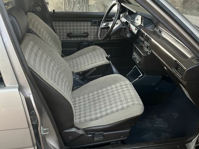 Серый Тойота Королла, объемом двигателя 1.3 л и пробегом 1 тыс. км за 1700 $, фото 15 на Automoto.ua