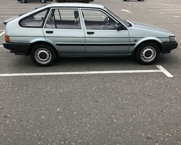 Серый Тойота Королла, объемом двигателя 1.3 л и пробегом 275 тыс. км за 1200 $, фото 13 на Automoto.ua