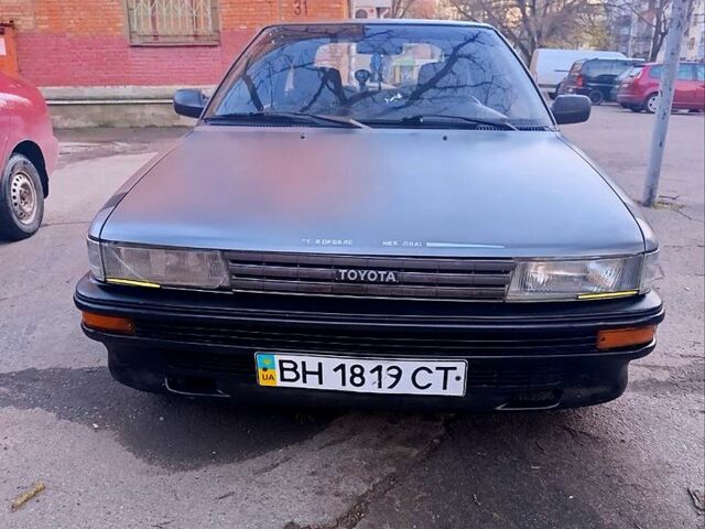 Сірий Тойота Королла, об'ємом двигуна 1.3 л та пробігом 400 тис. км за 2000 $, фото 1 на Automoto.ua