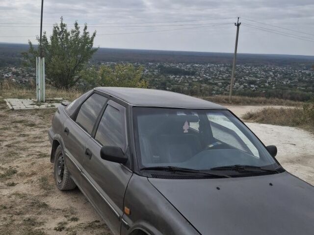 Серый Тойота Королла, объемом двигателя 1.6 л и пробегом 500 тыс. км за 1200 $, фото 6 на Automoto.ua