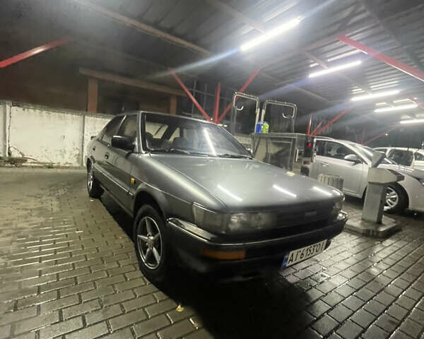 Серый Тойота Королла, объемом двигателя 1.84 л и пробегом 328 тыс. км за 1800 $, фото 2 на Automoto.ua