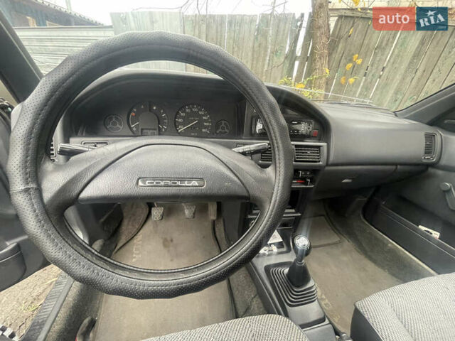Серый Тойота Королла, объемом двигателя 1.84 л и пробегом 328 тыс. км за 1800 $, фото 10 на Automoto.ua