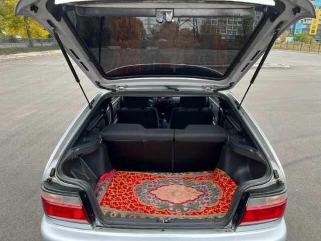 Серый Тойота Королла, объемом двигателя 1.3 л и пробегом 372 тыс. км за 1600 $, фото 7 на Automoto.ua