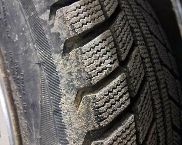 Сірий Тойота Королла, об'ємом двигуна 1.33 л та пробігом 375 тис. км за 1650 $, фото 39 на Automoto.ua