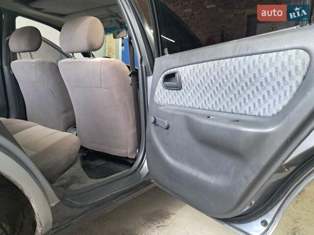 Сірий Тойота Королла, об'ємом двигуна 1.33 л та пробігом 375 тис. км за 1650 $, фото 20 на Automoto.ua