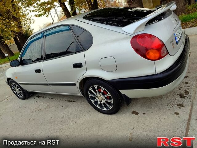 Серый Тойота Королла, объемом двигателя 2 л и пробегом 240 тыс. км за 2850 $, фото 4 на Automoto.ua