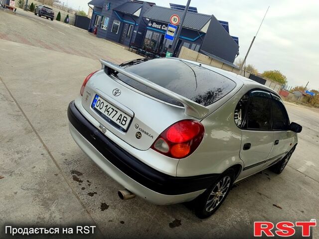 Серый Тойота Королла, объемом двигателя 2 л и пробегом 240 тыс. км за 2850 $, фото 3 на Automoto.ua