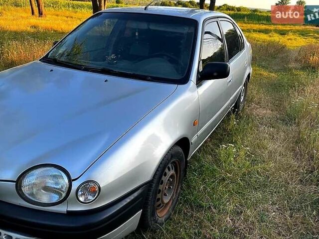 Серый Тойота Королла, объемом двигателя 1.6 л и пробегом 337 тыс. км за 2200 $, фото 3 на Automoto.ua