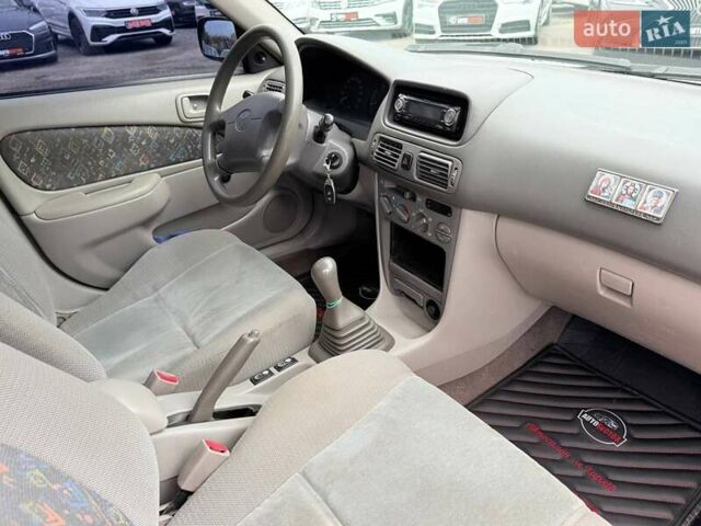 Серый Тойота Королла, объемом двигателя 1.33 л и пробегом 70 тыс. км за 2800 $, фото 18 на Automoto.ua