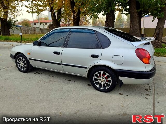 Серый Тойота Королла, объемом двигателя 2 л и пробегом 240 тыс. км за 2850 $, фото 7 на Automoto.ua