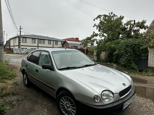 Серый Тойота Королла, объемом двигателя 1.6 л и пробегом 277 тыс. км за 3100 $, фото 1 на Automoto.ua