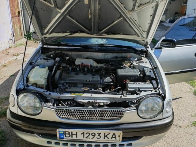 Серый Тойота Королла, объемом двигателя 1.6 л и пробегом 265 тыс. км за 3650 $, фото 5 на Automoto.ua