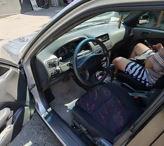 Серый Тойота Королла, объемом двигателя 1.59 л и пробегом 265 тыс. км за 3750 $, фото 6 на Automoto.ua