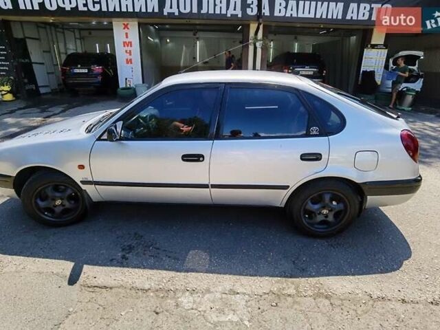 Серый Тойота Королла, объемом двигателя 1.59 л и пробегом 265 тыс. км за 3750 $, фото 3 на Automoto.ua