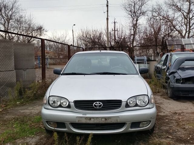 Серый Тойота Королла, объемом двигателя 1.9 л и пробегом 234 тыс. км за 1500 $, фото 2 на Automoto.ua