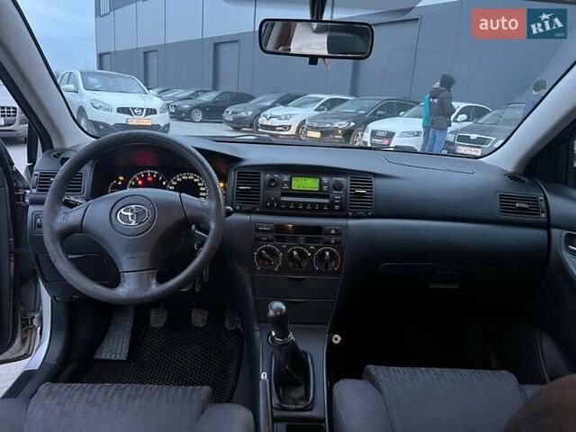 Сірий Тойота Королла, об'ємом двигуна 1.4 л та пробігом 253 тис. км за 4540 $, фото 32 на Automoto.ua