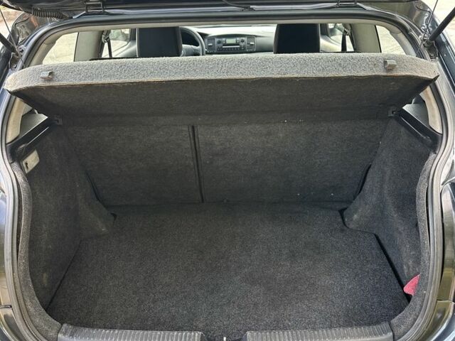 Серый Тойота Королла, объемом двигателя 2 л и пробегом 299 тыс. км за 3999 $, фото 10 на Automoto.ua